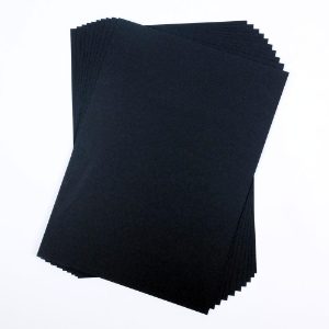 6 sheet black card cat pic